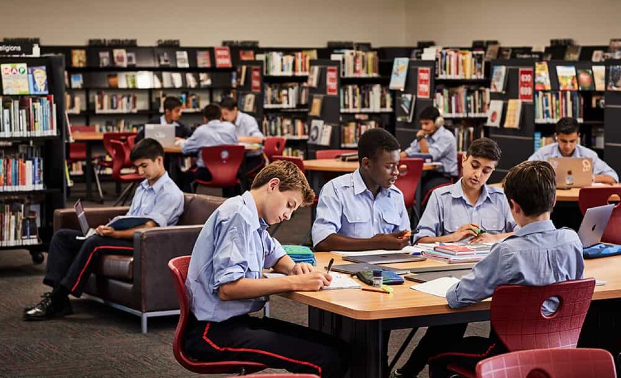 TKS_Facility_SeniorSchool_Library_1000x692